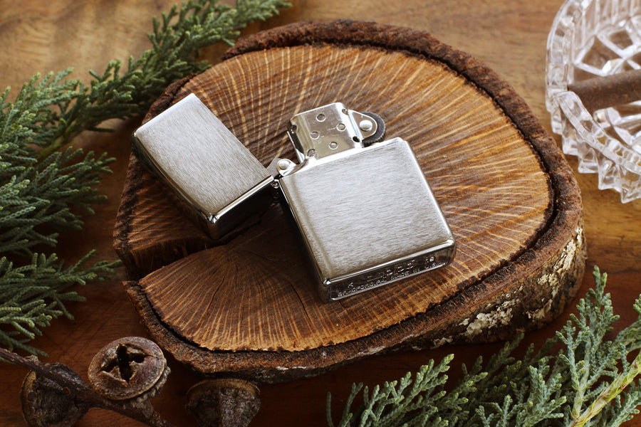 Classic Brushed Chrome Zippo© Lighter